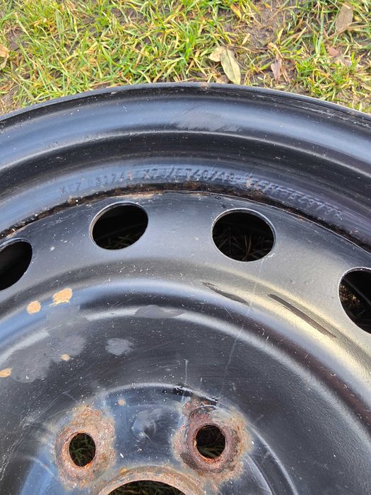 Stalowe felgi z oponami