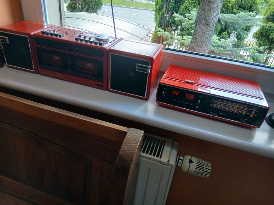 Duży Radiomagnetofon Klasyk Czerwony Grundig Stan Kolekcjonerski !!!