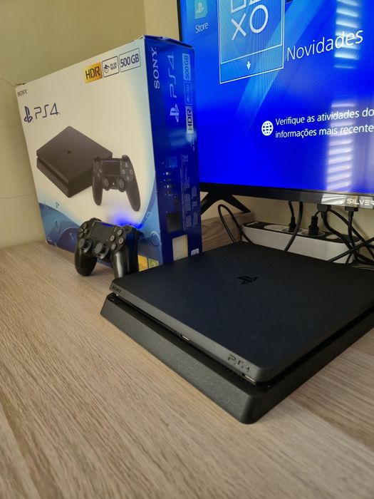 Playstation 4 Slim 500GB com caixa excelente estado