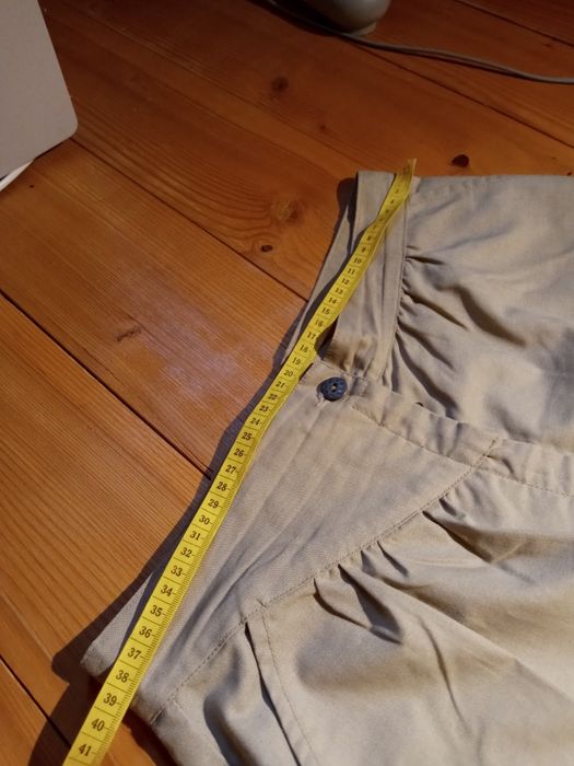 Spodnie beżowe klasyczne 40/42