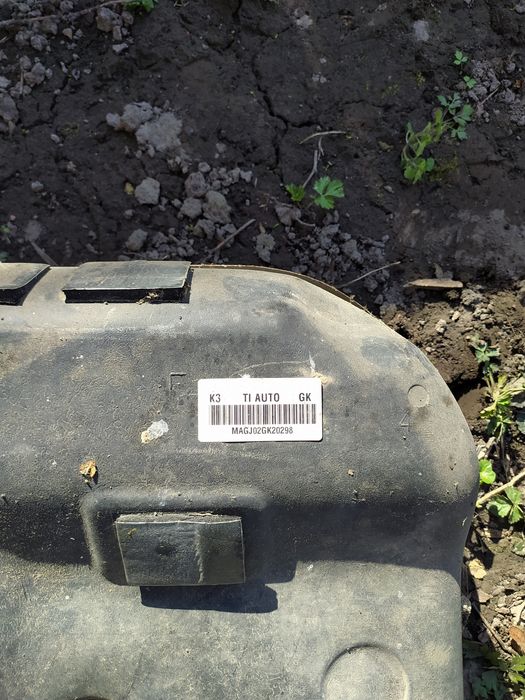 Бак Kia Cerato 2007