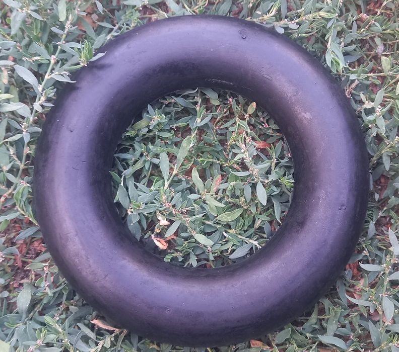 Продам кольцо  PULLER MIDI для тренировки собак