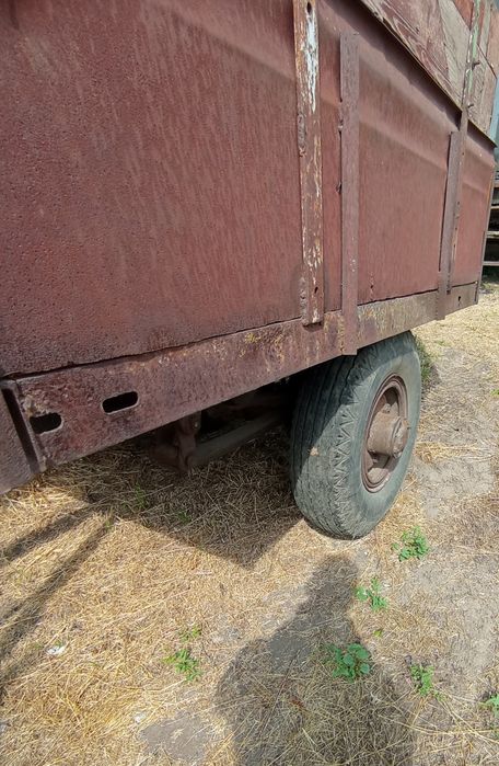 Одноосний причеп до трактора