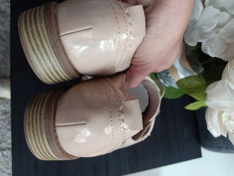 Lakierki półbuty oksfordki rozmiar 40