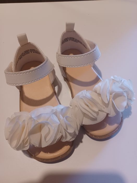 Sandaly dla dziewczynki