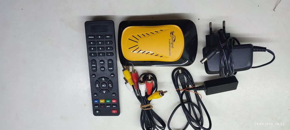 Продам спутниковый ресивер INTEGRAL   S-1258 HD