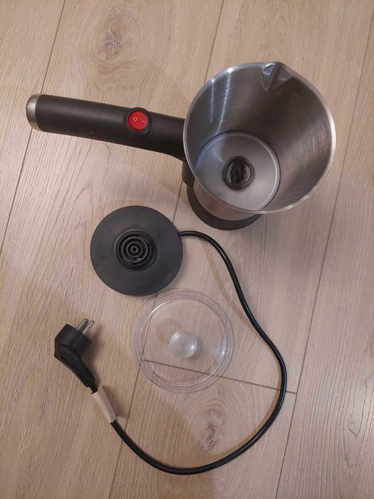 Spieniacz do mleka elektryczny, metalowy, srebrny, IdeenWelt