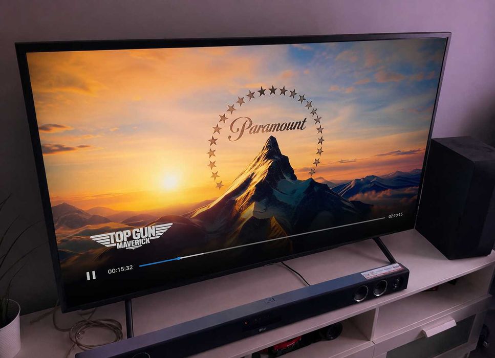 Samsung 55” 4K Smart TV – UE55U7172U – STAN JAK NOWY!