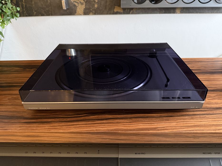 Bang&Oufsen Beogram RX gramofon tengencjalny
