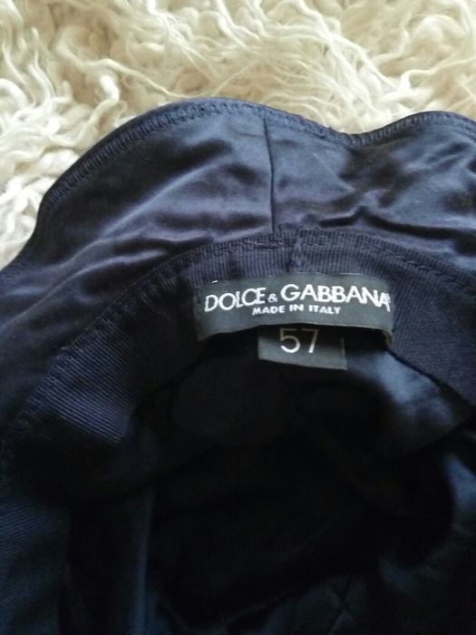 шляпа Dolce & Gabbana.