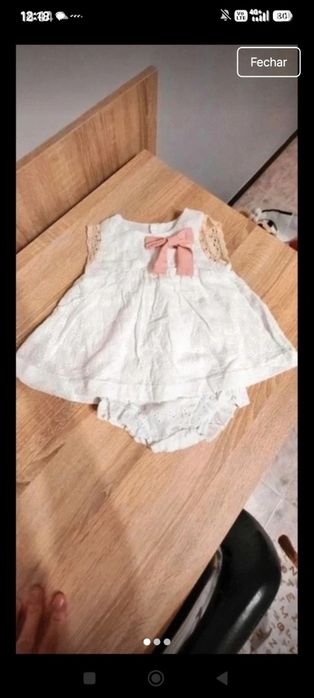 Vestido midi floral, totalmente novo. Tamanho M.