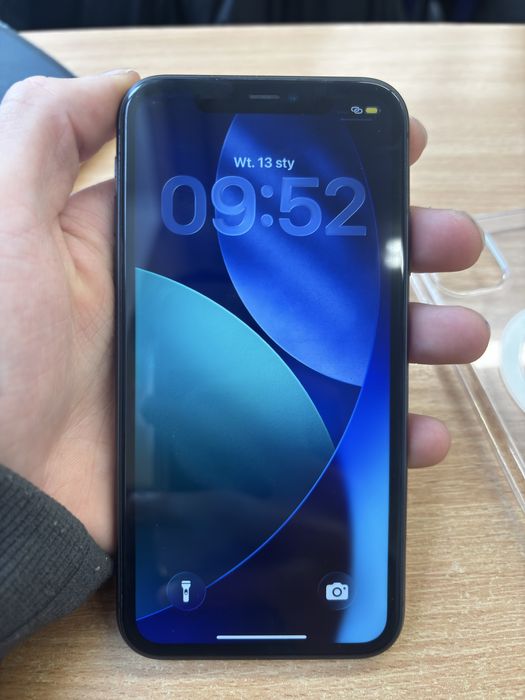 Iphone 11 czarny 64gb