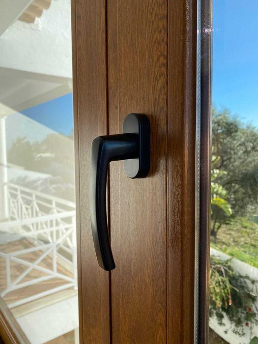 Custom-made Window Frames428731494229626884