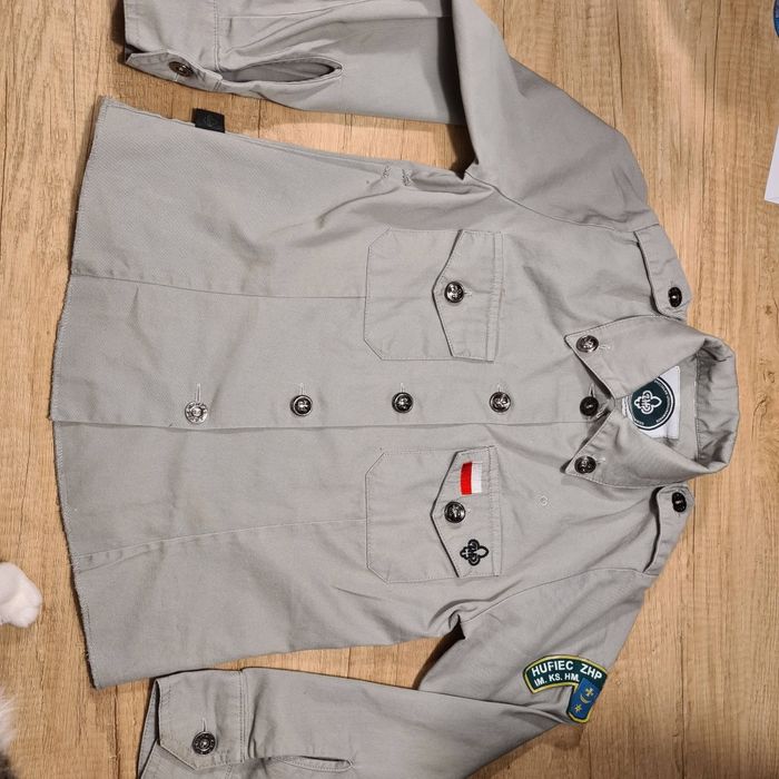 Mundur harcerski i bojówki  128