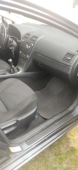 Toyota Avensis t270