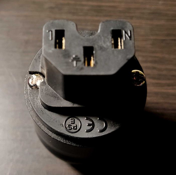 wtyki sieciowe komplet Schuko+IEC Valab Alloy Gold