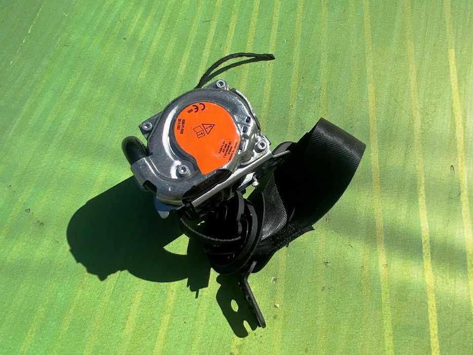 Ремень безпеки Туарег ЦР лівий ремінь Touareg CR таурег левый