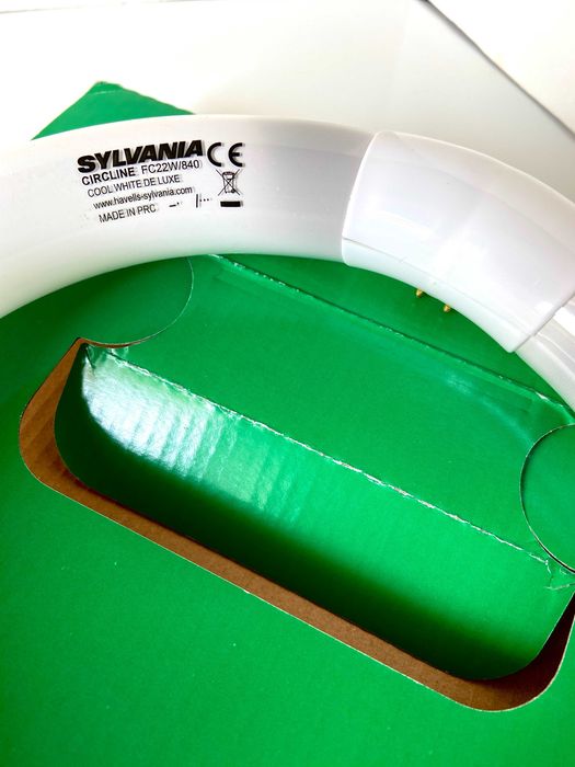 Lâmpada fluorescente circular 22W425518344554434562