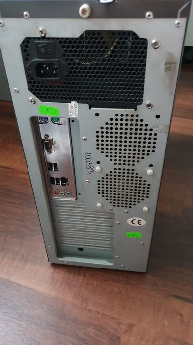 Komputer stacjonalny Windows 10