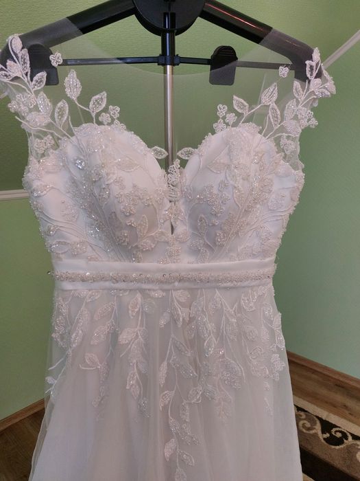 Продам сукню на випускний