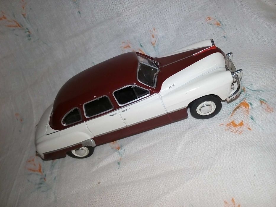 DeAgostini 1:43 Масштабная модель автомобиля ГАЗ-12 «ЗиМ» (1950)