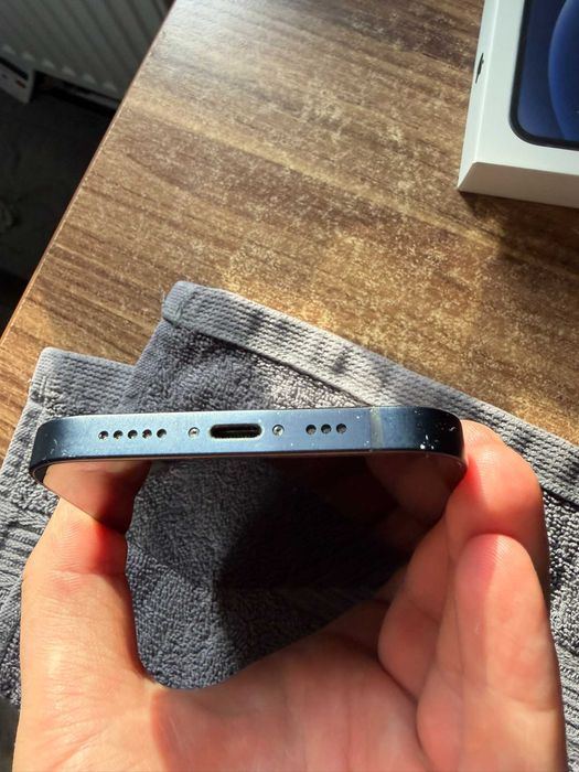 Apple iPhone 12 64GB Czarny