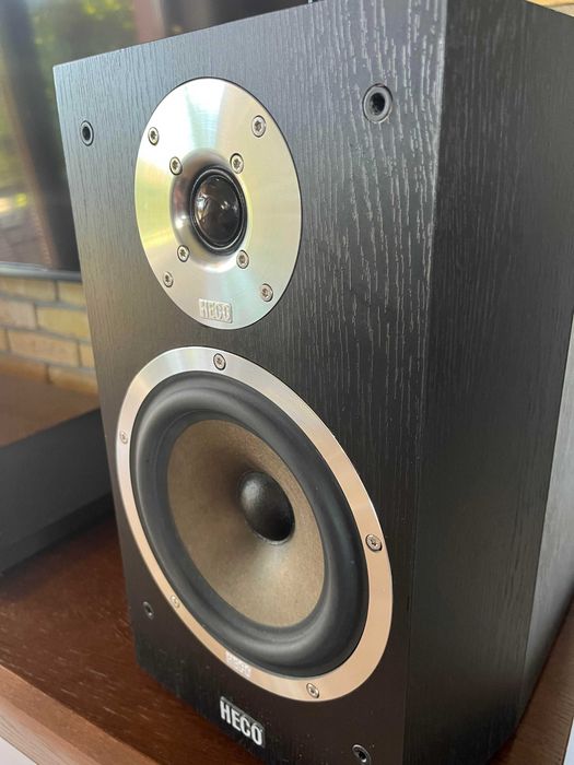 Monitory HECO Metas 300