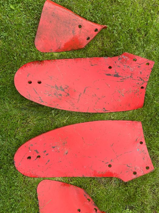 Odkładnice i odkładnice przedpłużka do pługa KUHN