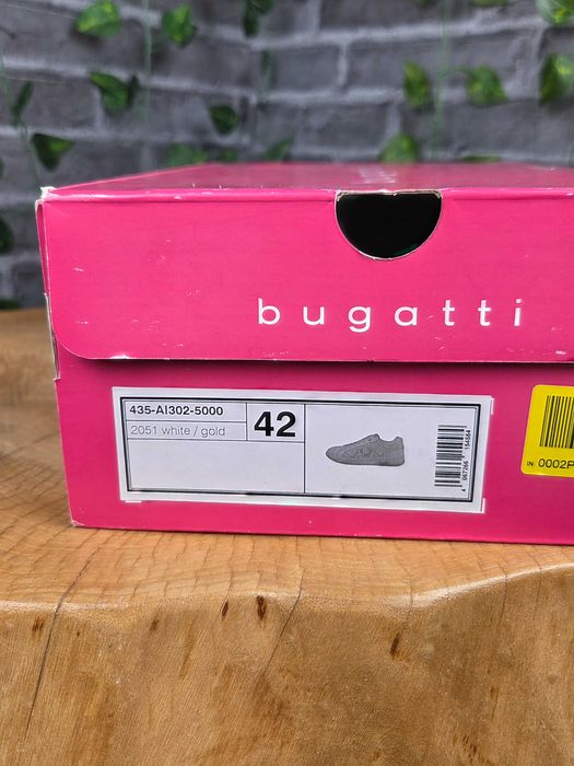 Bugatti białe sneakersy 42 skórzane casual adidasy