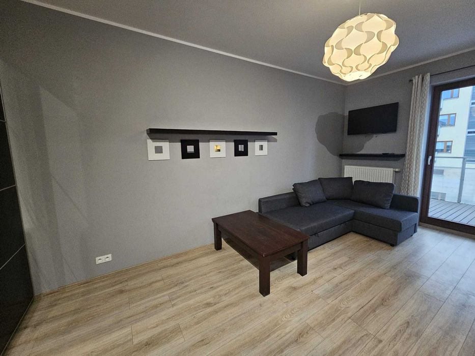 Narożnik IKEA Friheten – szary, z funkcją spania + 3 poduszki