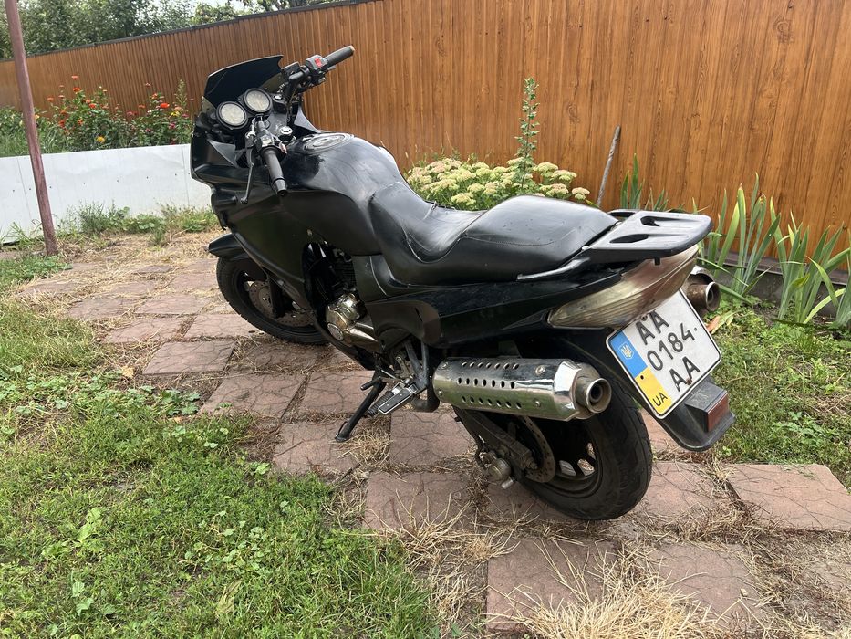 Мотоцикл Defiant DT200C