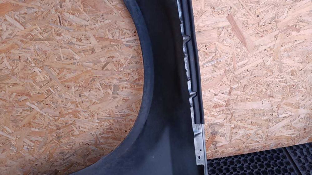 Chrysler 300C Błotnik Przód Prawy Pa4