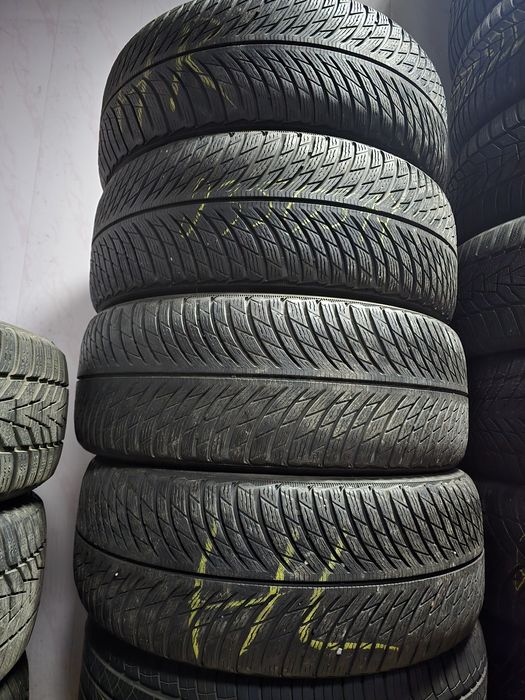 235/55R17 Michelin Pilot Alpin 5
