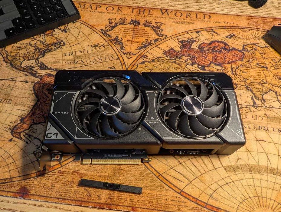 ASUS Dual GeForce RTX 4070 SUPER EVO OC Edition 12GB GDDR6X