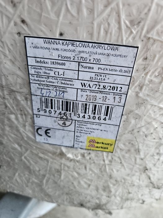 Biała używana wanna