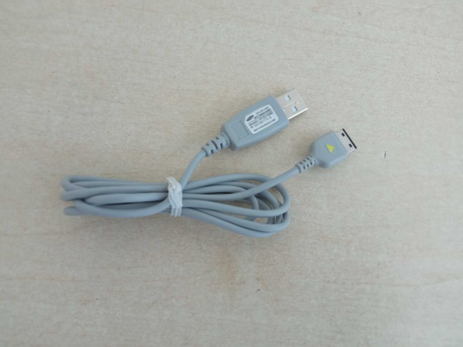 Дата кабель для мобільних телефонів Samsung S20pin USB APCBU10BBE