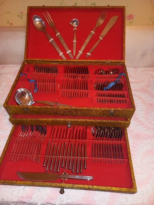 Faqueiro para 12 pessoas