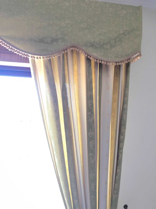 Conjunto de cortinados – Excelente estado