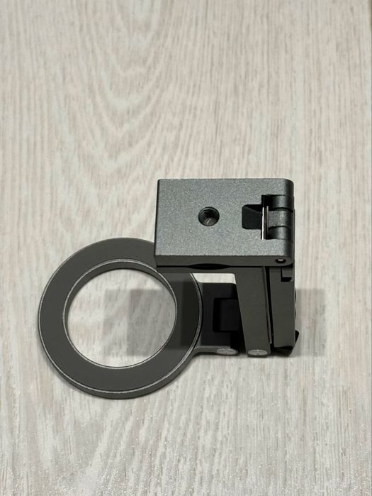 Магнітний компактний тримач/штатив з MagSafe