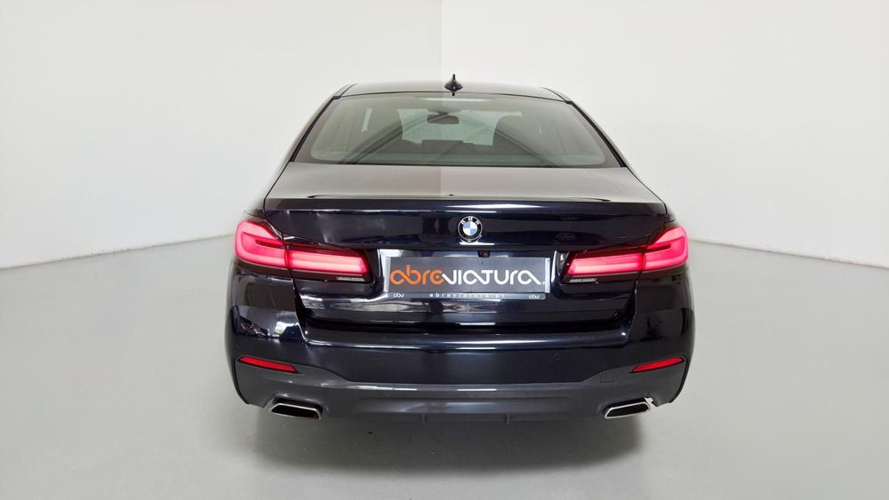 BMW 530 e Pack Desportivo M