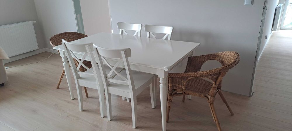 Stół Ingatorp plus krzesła