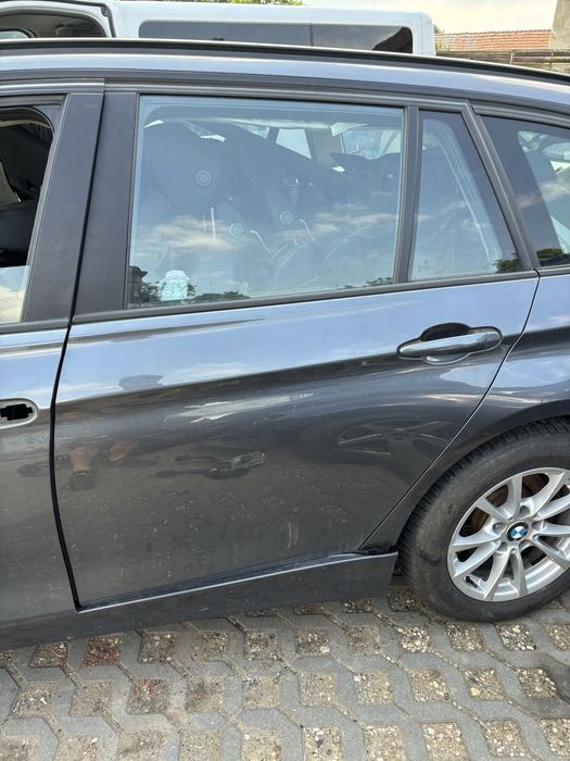 BMW 3 F31 drzwi lewy tył b39