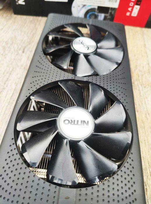 игровая Sapphire Nitro+ RX 480 8Gb состояние норм ОС версия