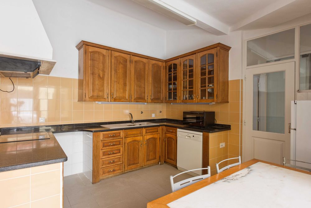 Quartos para alugar em moradia