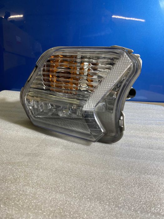 FORD KUGA halogen prawy