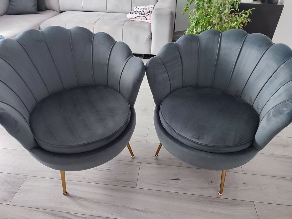 2 fotele welurowe.