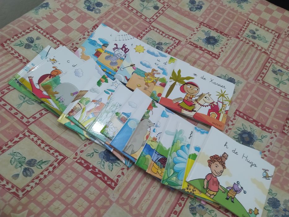 Conjunto de livros do abcedario para crianças