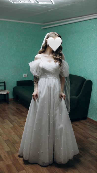 Весільна сукння