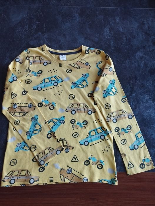 T-shirt m/comp. T8/9 ótimo estado Little Kids