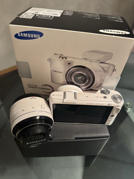 Maquina fotografica Samsung NX2000